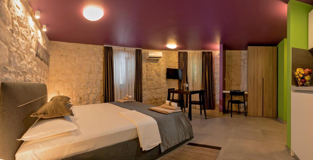 Annie'S Stone Studio & Room Split Eksteriør bilde