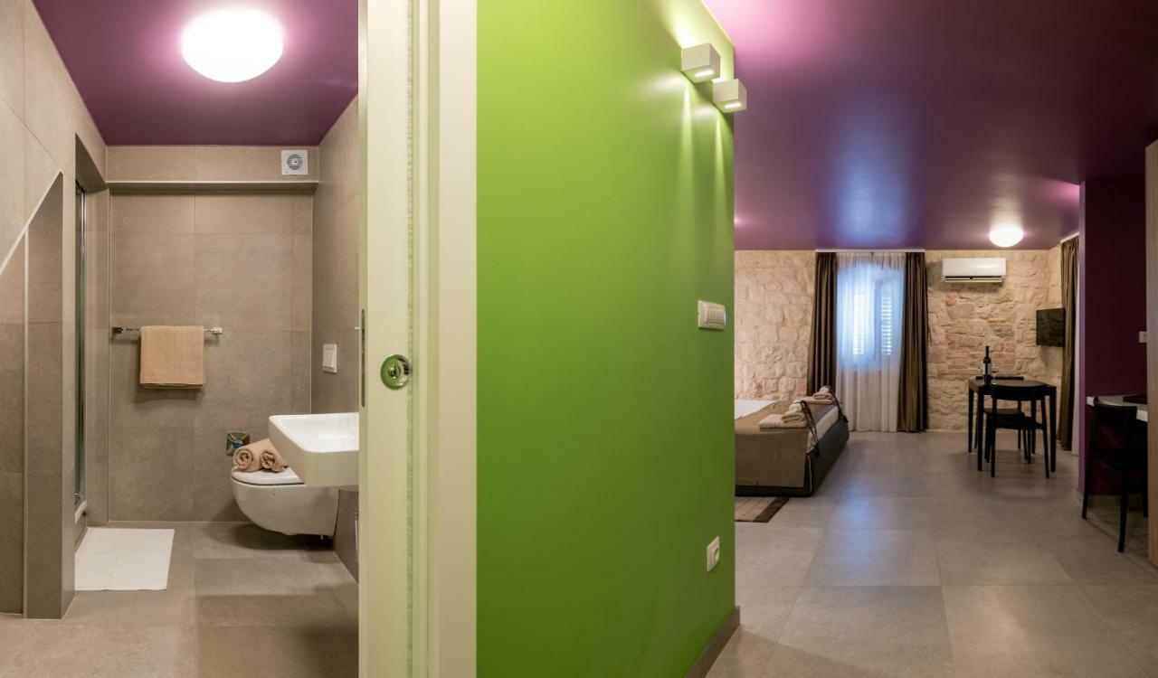 Annie'S Stone Studio & Room Split Eksteriør bilde