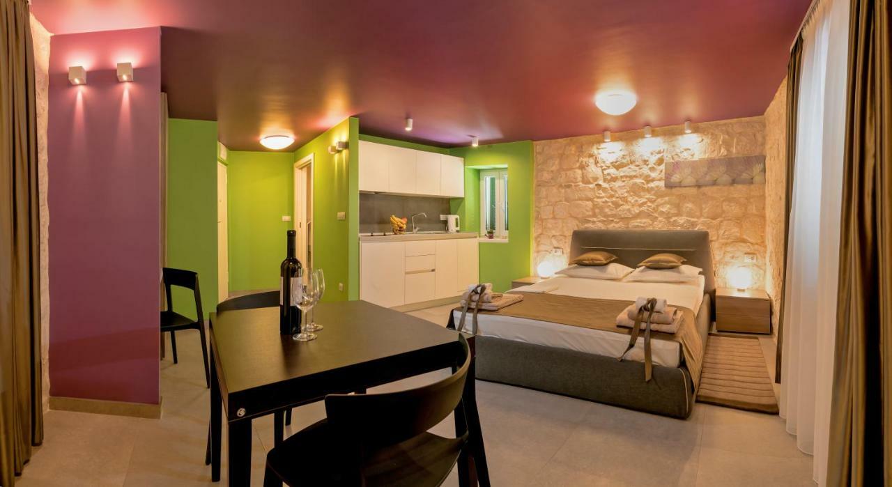 Annie'S Stone Studio & Room Split Eksteriør bilde