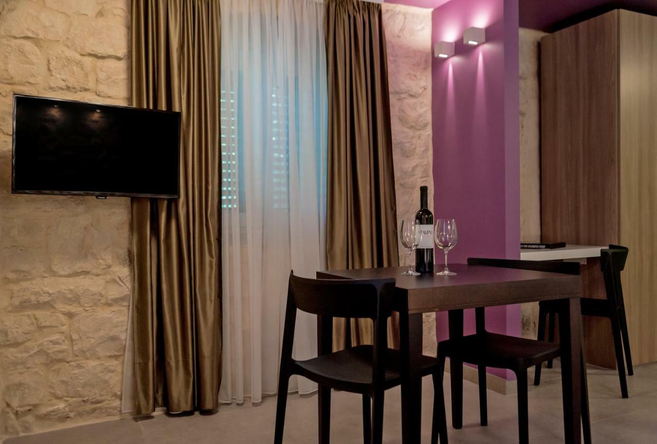 Annie'S Stone Studio & Room Split Eksteriør bilde
